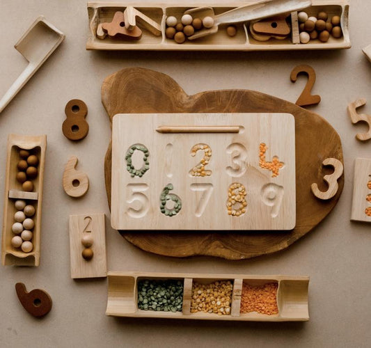 What is Montessori play?