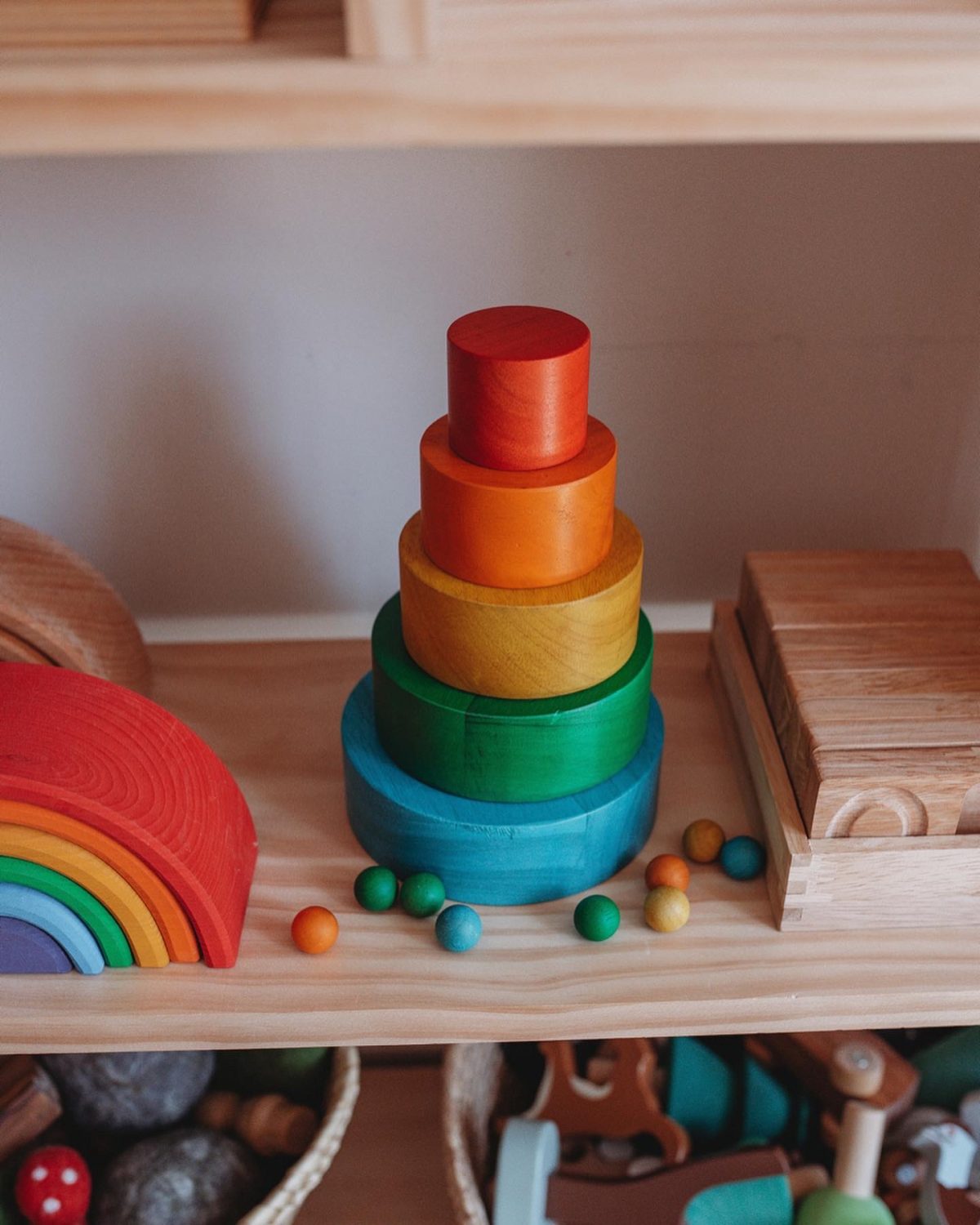 Qtoys Natural Coloured Nesting and Stacking bowls