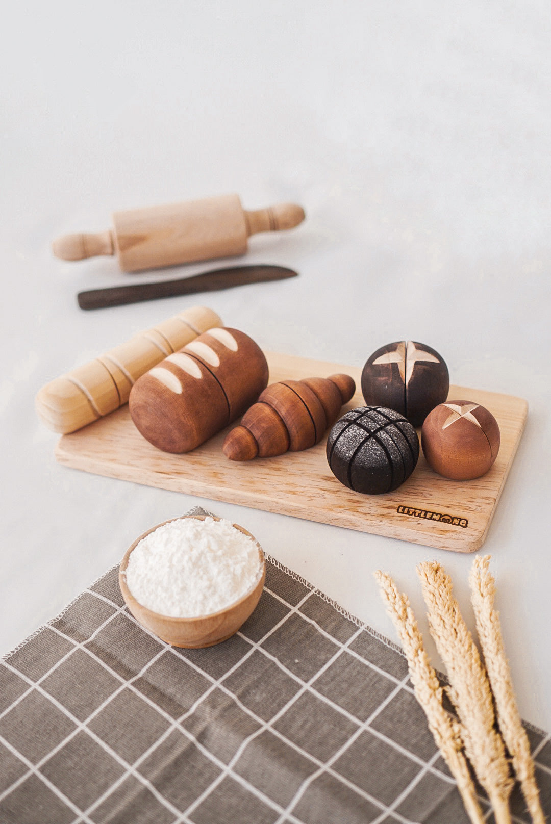 Chopping board (to accompany Bread set)