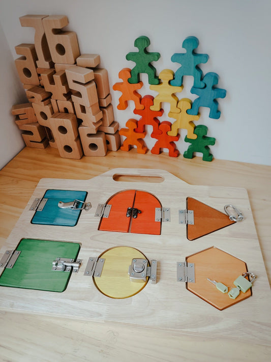 Qtoys Lock Activity board