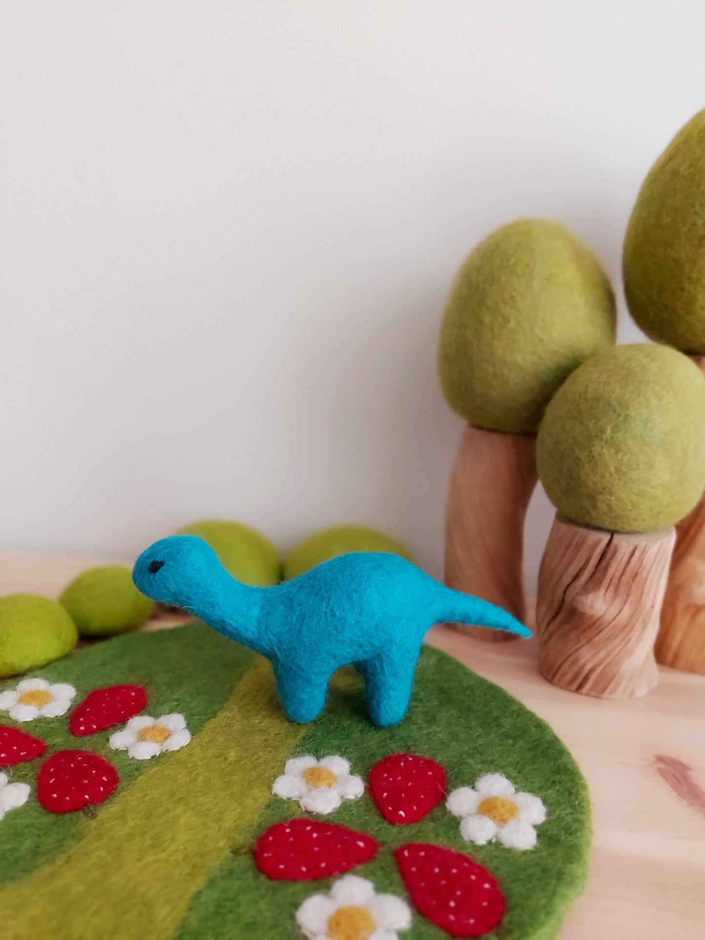 Dashdu Mini Felt Brontosaurus