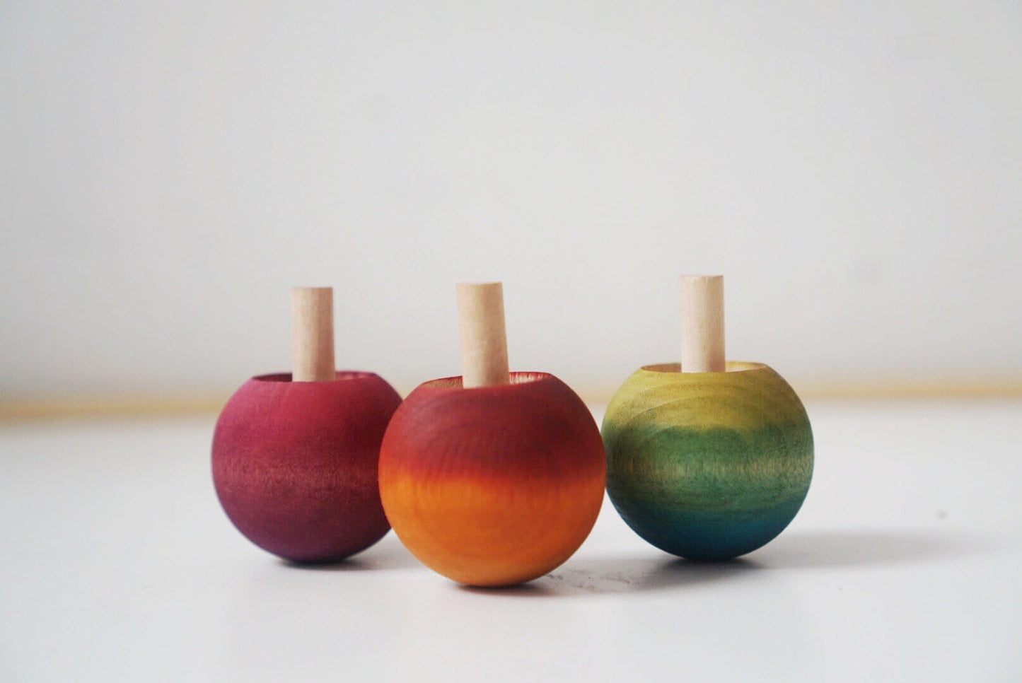 Ombre spinning top, 3 colours, turnover tops