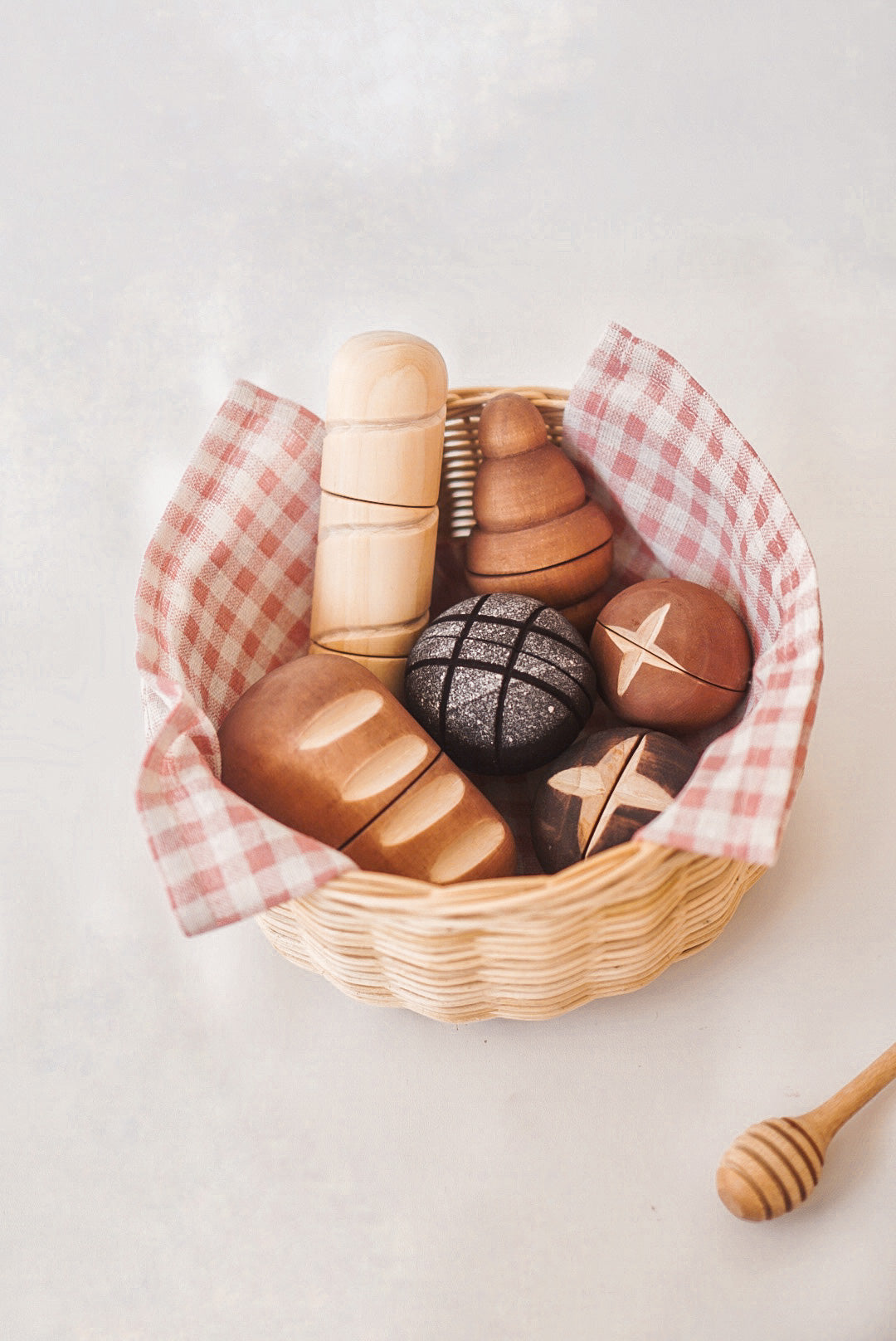 Rattan basket (to accompany Bread set)