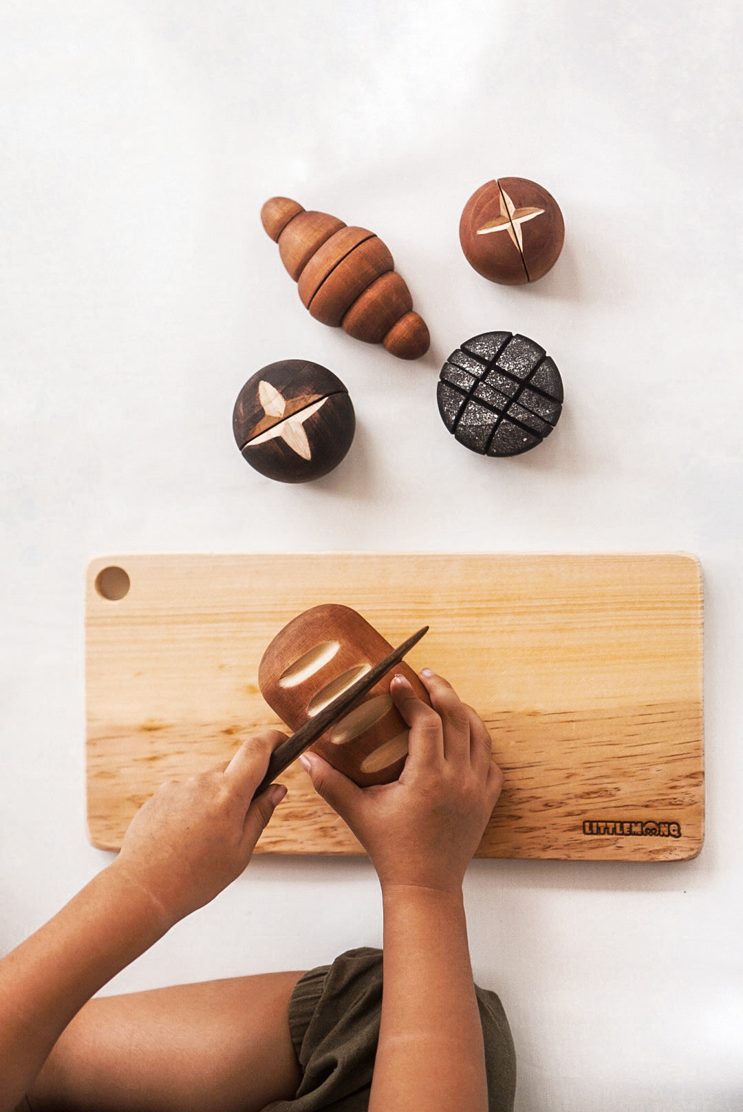 Chopping board (to accompany Bread set)