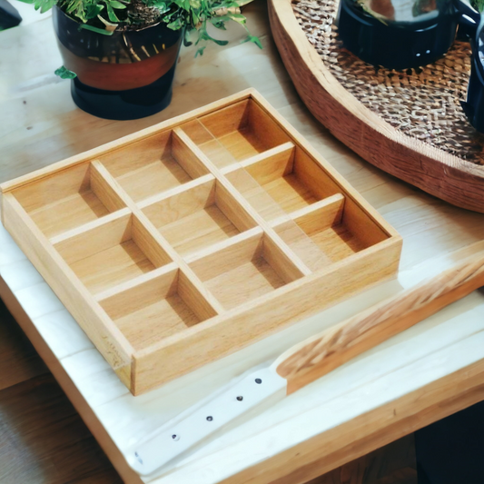 Loose Part Storage Tray with Lid